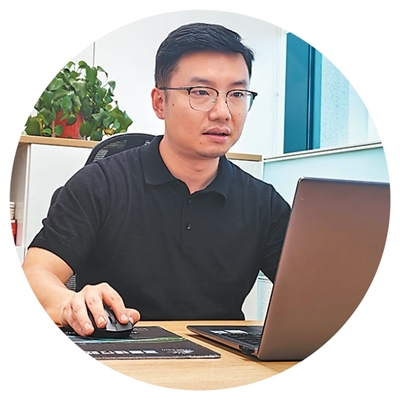 赛岳恒配资 在绿水青山中雕刻金山银山的年轻人（美丽中国）