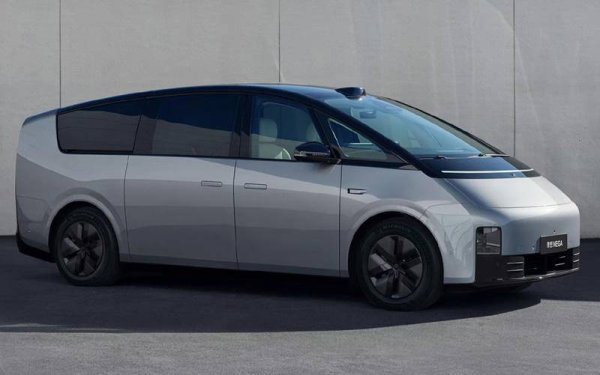 长江配资 理想电动化之路何时走稳？MEGA存安全隐患召回，给急速前进敲警钟